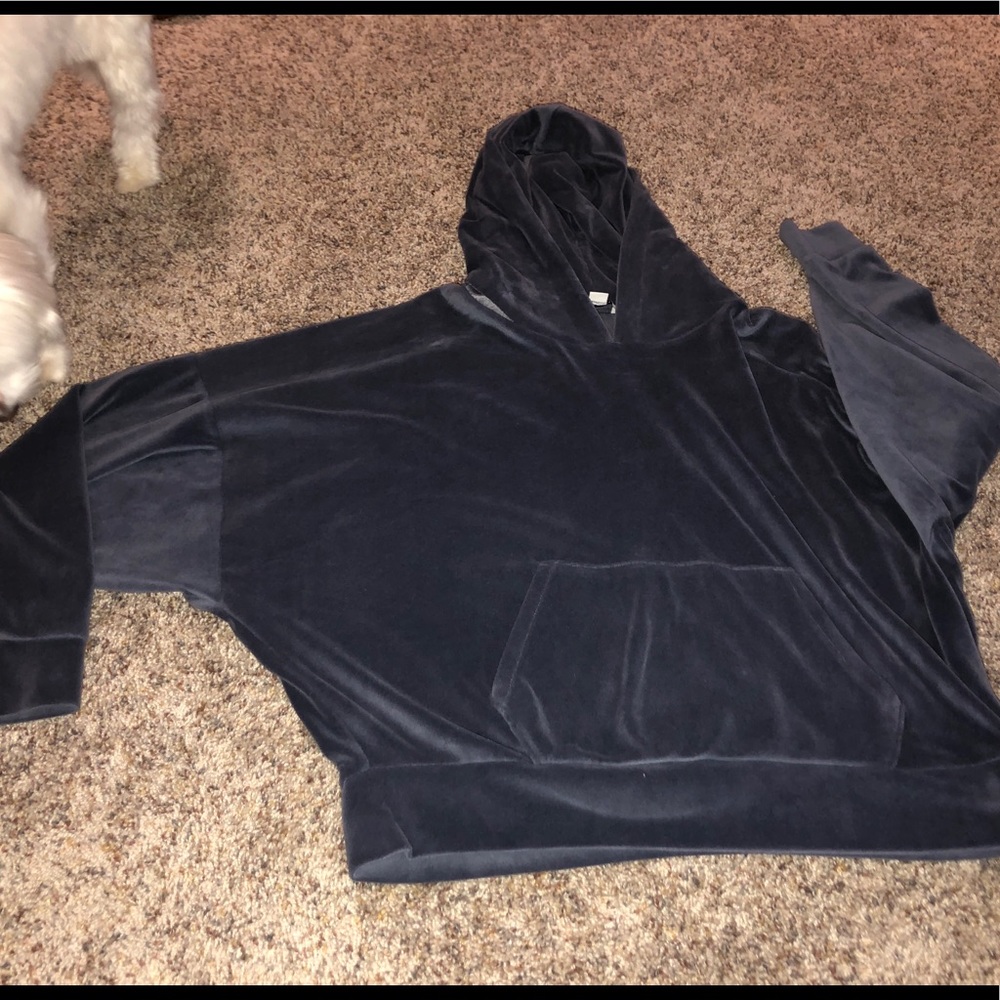 American Eagle sweatshirt